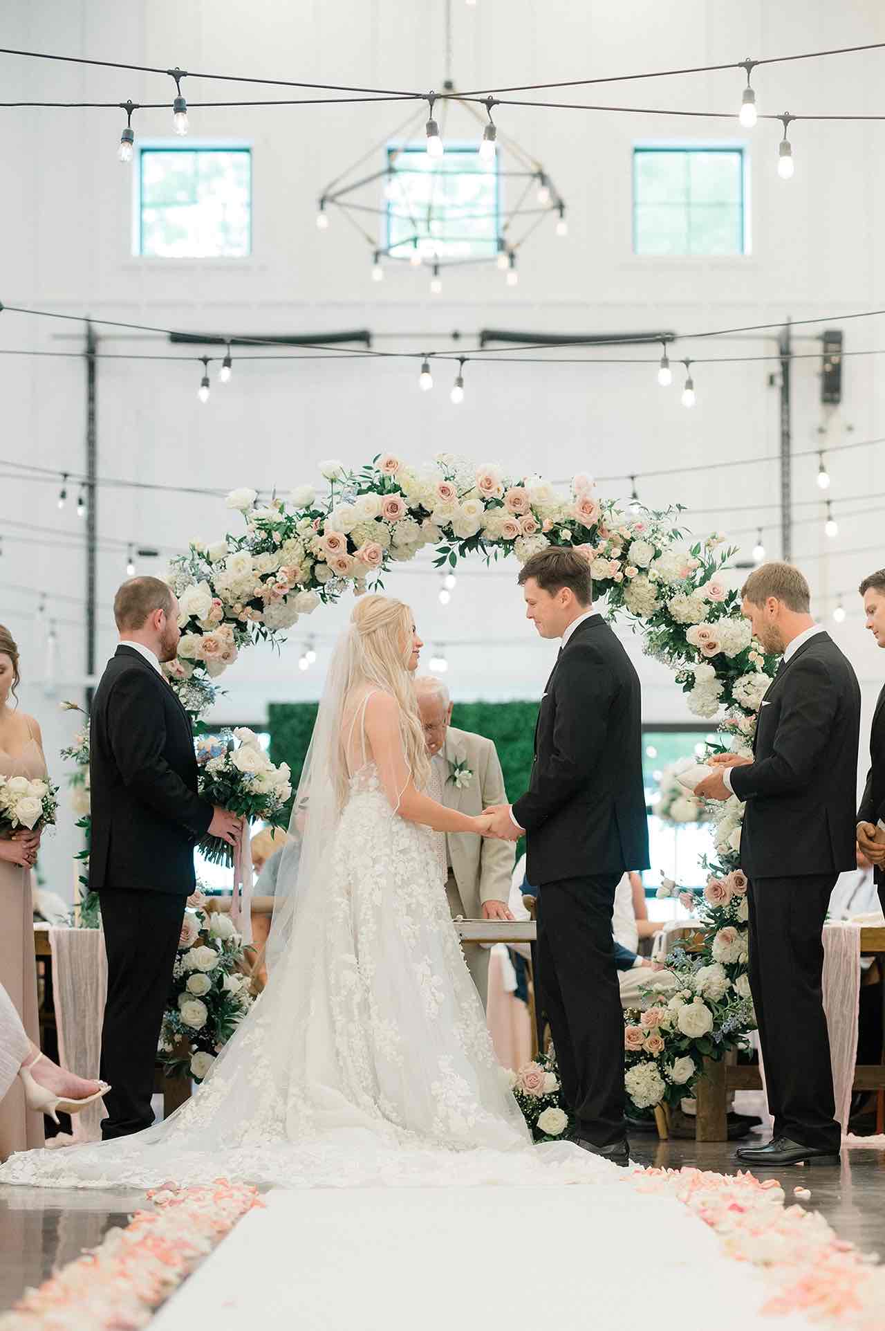 Fargo Weddings: Floral & Decor Galore - The Pines Fargo Weddings: Floral & Decor Galore - The Pines